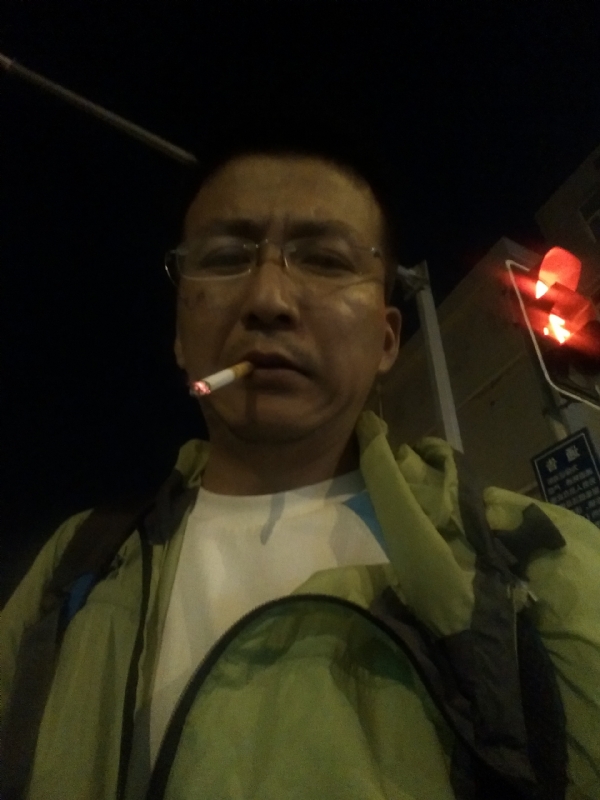 认真的生活的第一张照片--潍坊相亲服务中心