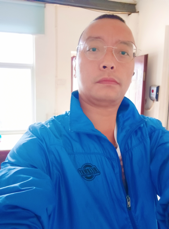 通海混混的第一张照片--潍坊相亲服务中心