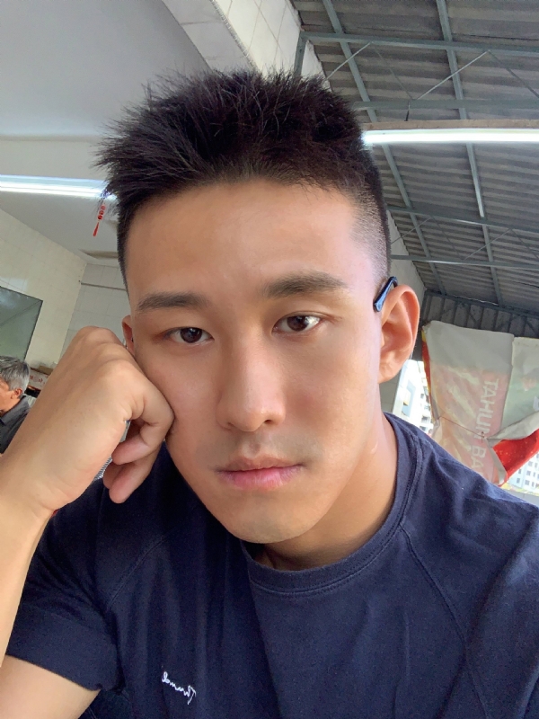 相见恨晚的第二张照片--潍坊相亲服务中心