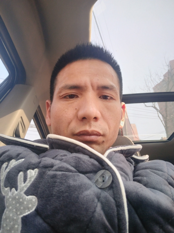 青春不长在的第一张照片--潍坊相亲服务中心