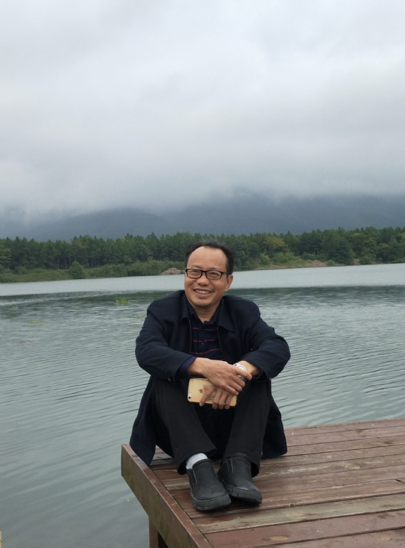 老牛的第一张照片--潍坊相亲服务中心