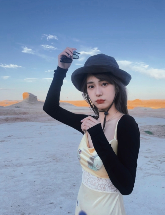 英姐的第一张照片--潍坊相亲服务中心