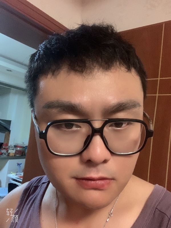 何为奈何的第三张照片--潍坊相亲服务中心