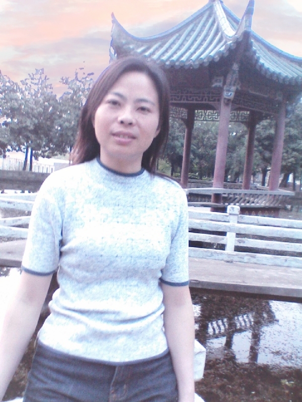 小草的第三张照片--潍坊相亲服务中心