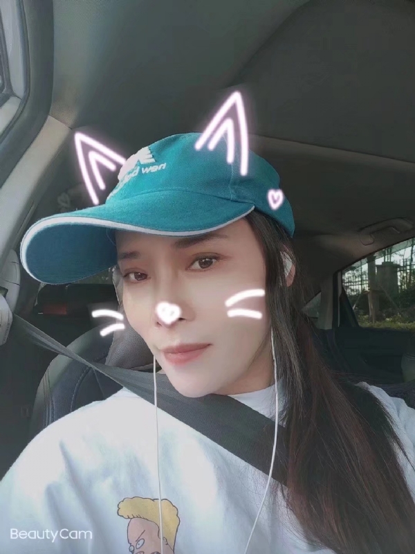 水瓶座的第二张照片--潍坊相亲服务中心