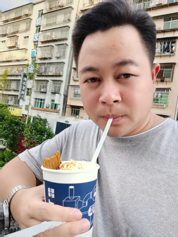 K金o的第一张照片--潍坊相亲服务中心