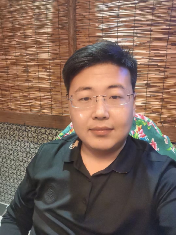 刘先生的第一张照片--潍坊相亲服务中心