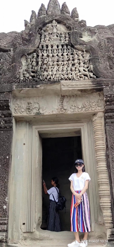 桃花与酒的第一张照片--潍坊相亲服务中心