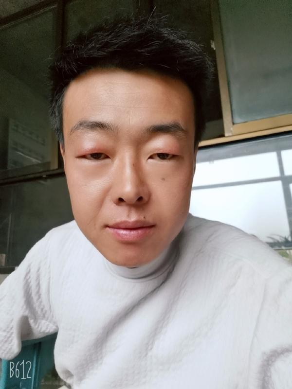 缺爱80后的第一张照片--潍坊相亲服务中心