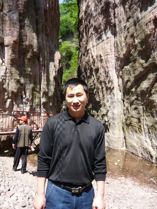 阳光幸福快乐的第三张照片--潍坊相亲服务中心