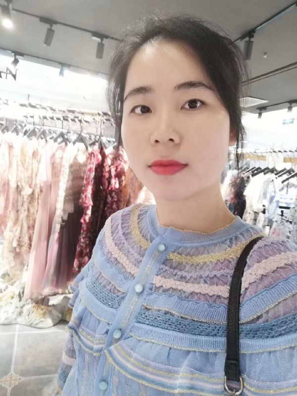 团笑的第一张照片--潍坊相亲服务中心