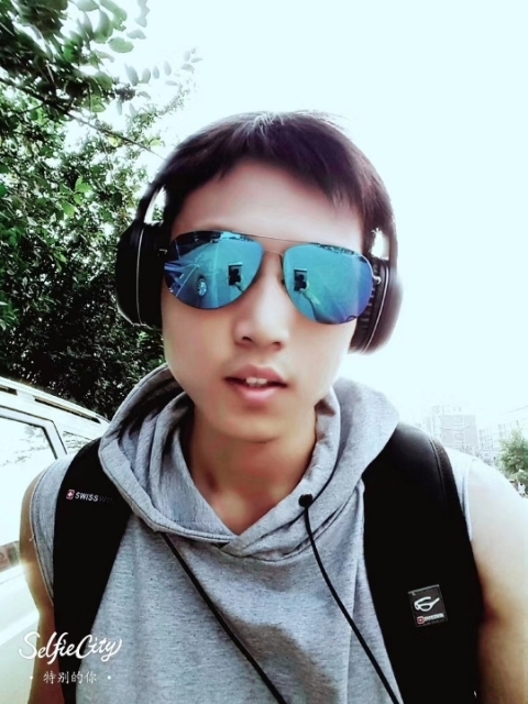 失意的人的第一张照片--潍坊相亲服务中心