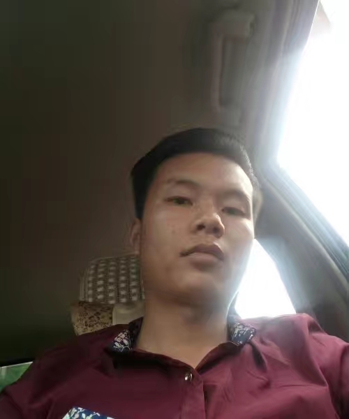 单亲爸爸的第一张照片--潍坊相亲服务中心