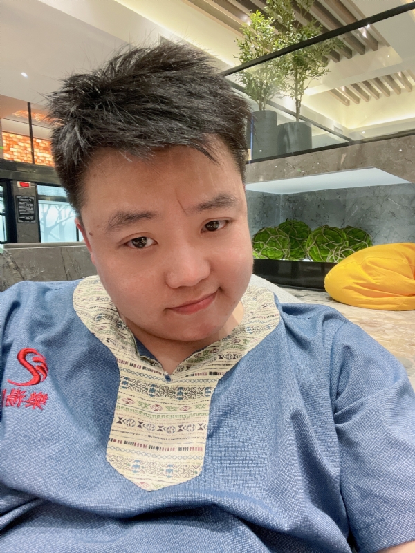 小恶魔的第一张照片--潍坊相亲服务中心