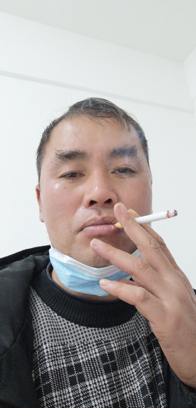 龙心的第一张照片--潍坊相亲服务中心