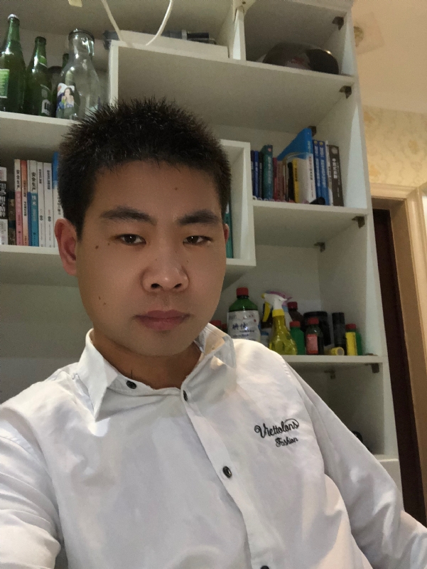 取经年的第二张照片--潍坊相亲服务中心