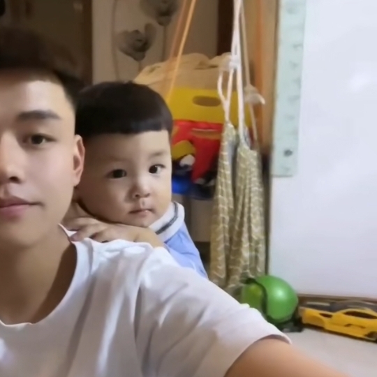 嘻嘻嘻的第一张照片--潍坊相亲服务中心