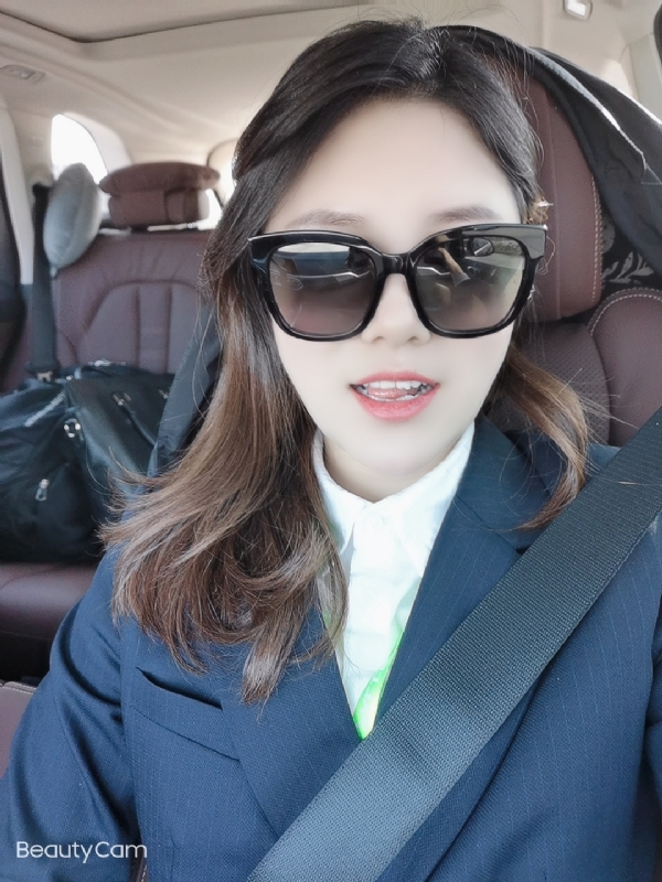 湖南妹子在深圳的第二张照片--潍坊相亲服务中心