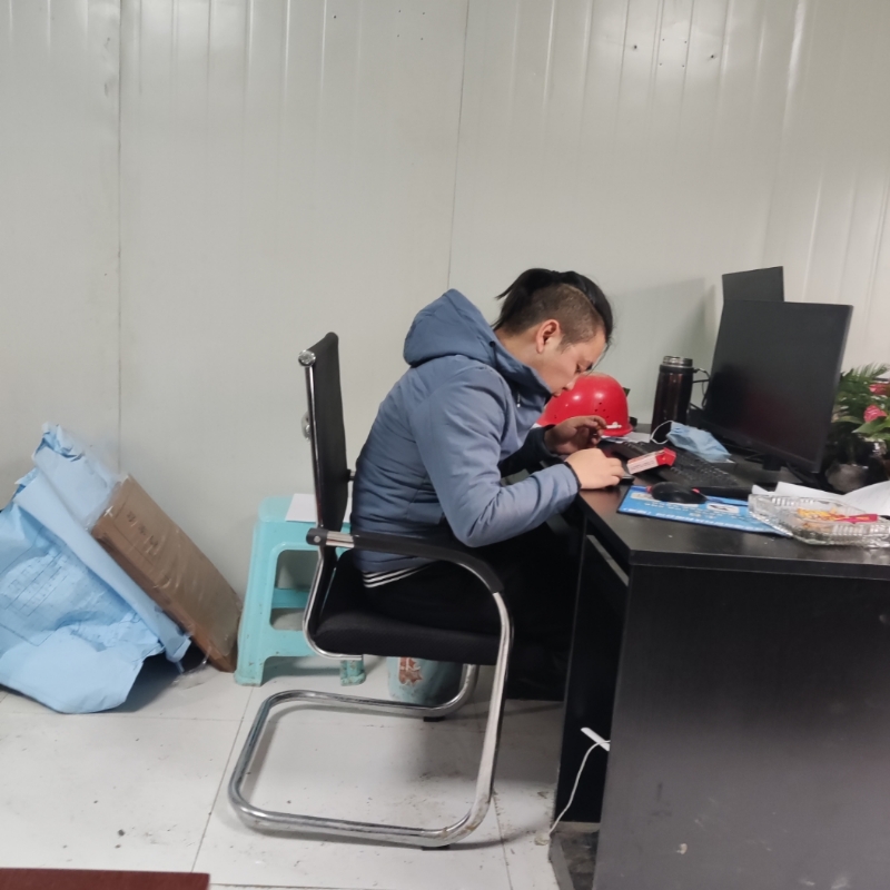 太空舱的第一张照片--潍坊相亲服务中心