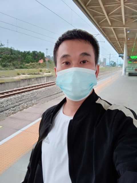 小李的第一张照片--潍坊相亲服务中心