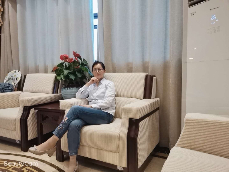 秋水伊人的第一张照片--潍坊相亲服务中心