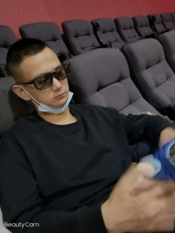 小五的第三张照片--潍坊相亲服务中心