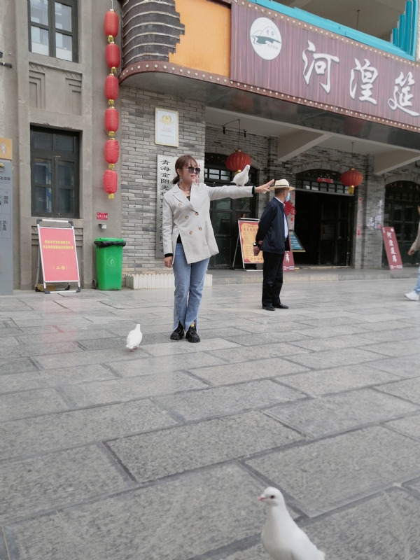 艳艳的第一张照片--潍坊相亲服务中心