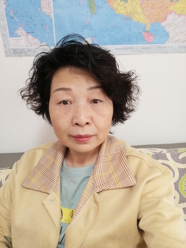 香水百合的第一张照片--潍坊相亲服务中心