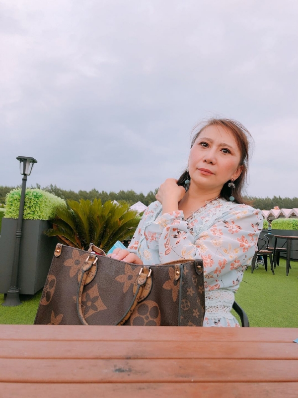 鸿运来的第一张照片--潍坊相亲服务中心