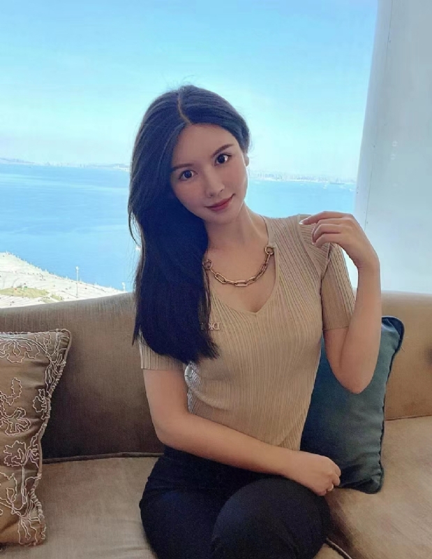 李芷晴的第一张照片--潍坊相亲服务中心