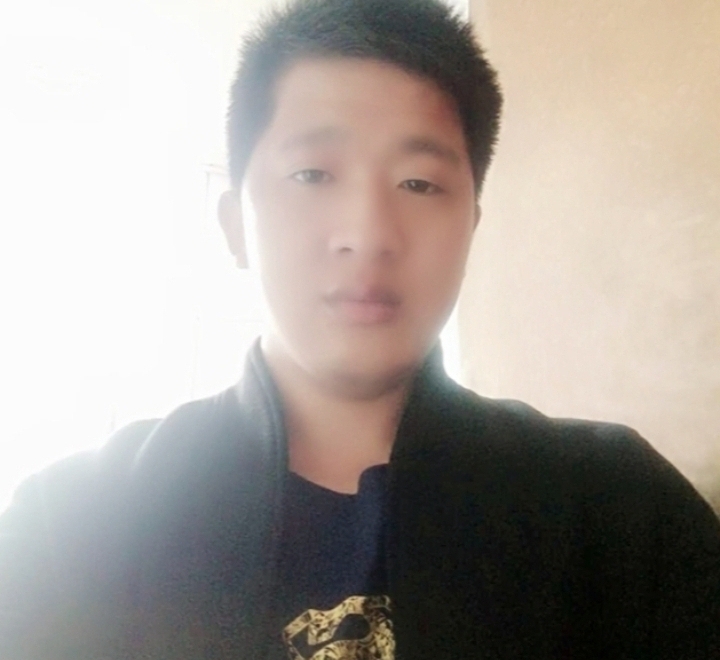 形影不离的第一张照片--潍坊相亲服务中心