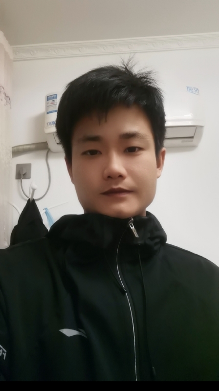 Mr丶Cui的第二张照片--潍坊相亲服务中心