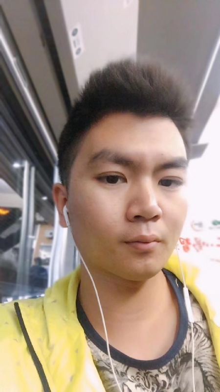 瑞泽的第一张照片--潍坊相亲服务中心