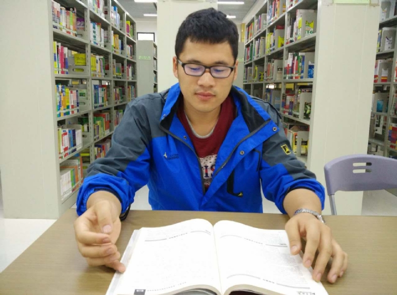 鲮的第四张照片--潍坊相亲服务中心