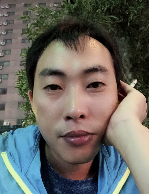 一直在路上的第一张照片--潍坊相亲服务中心