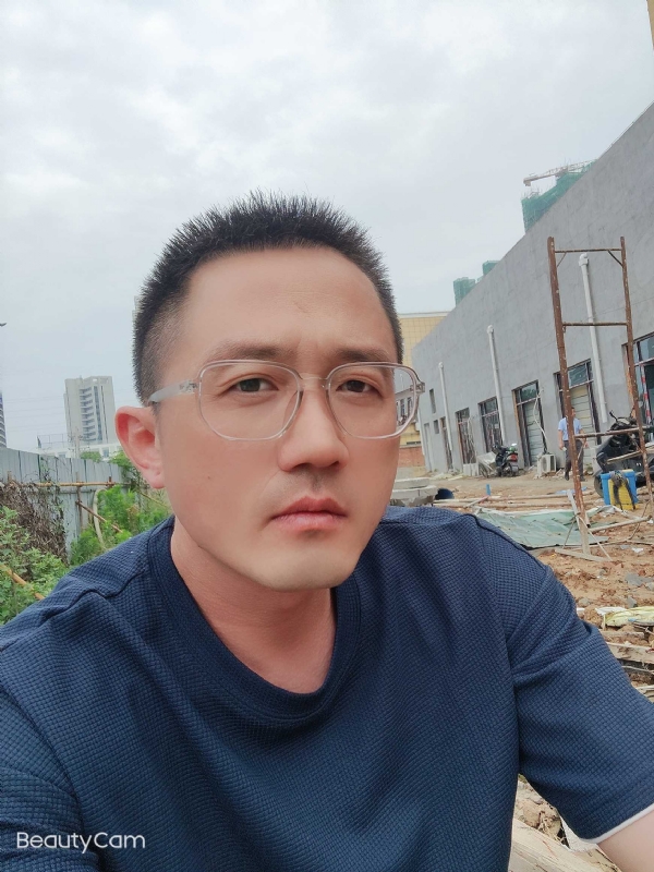 清风烈酒的第二张照片--潍坊相亲服务中心