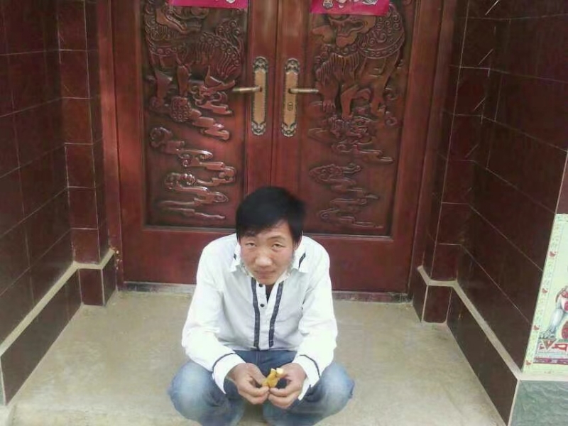 潘先生的第一张照片--潍坊相亲服务中心