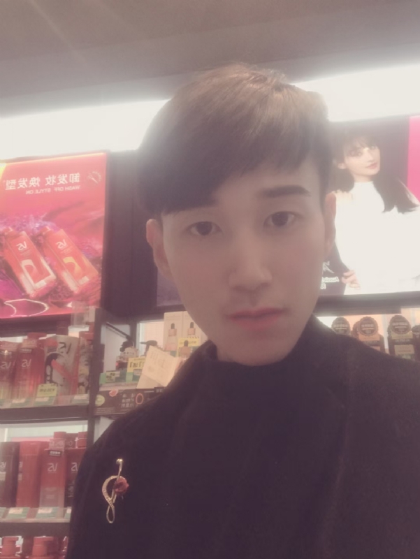 唯美的爱情故事的第一张照片--潍坊相亲服务中心