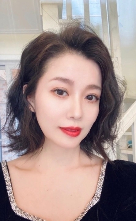 束負的第一张照片--潍坊相亲服务中心