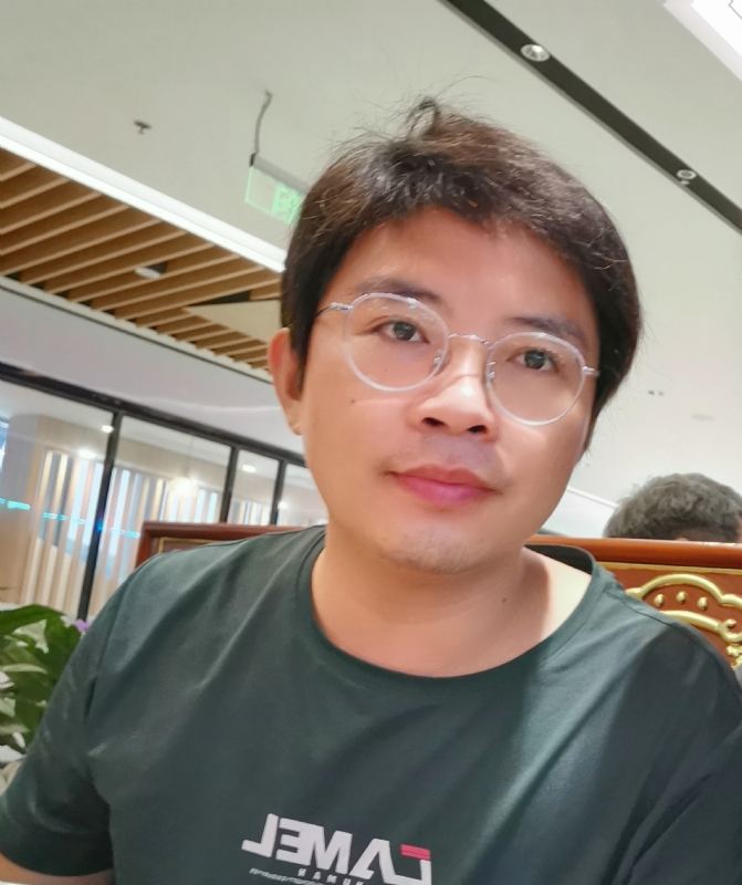 陆迅的第三张照片--潍坊相亲服务中心