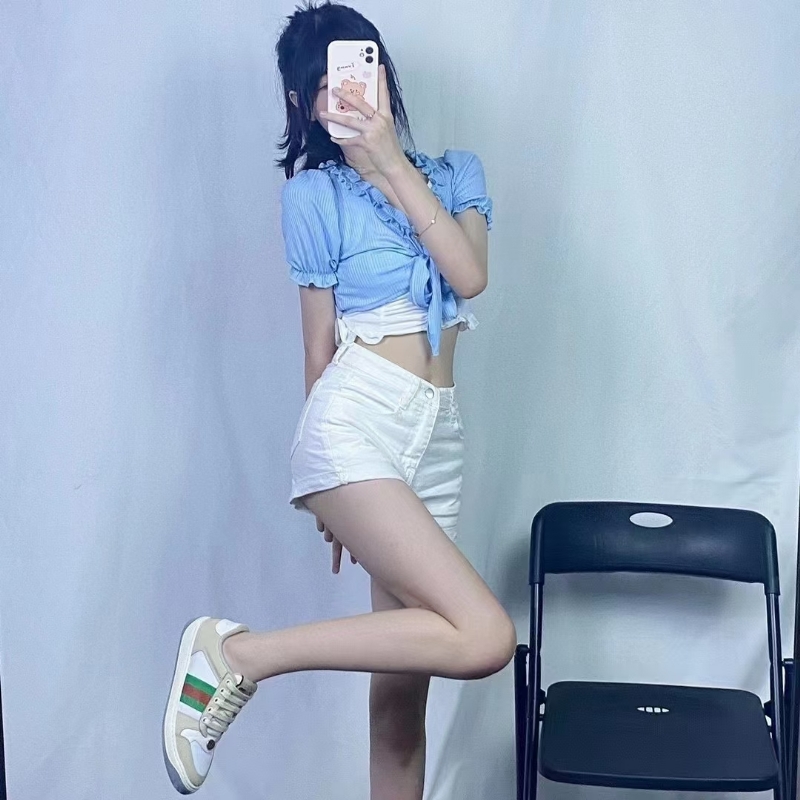 宝宝的第一张照片--潍坊相亲服务中心