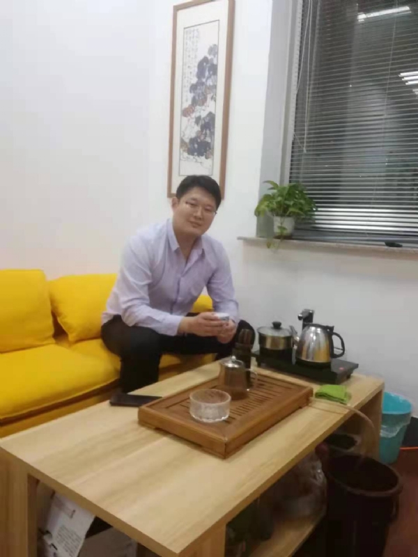 阳光的第一张照片--潍坊相亲服务中心