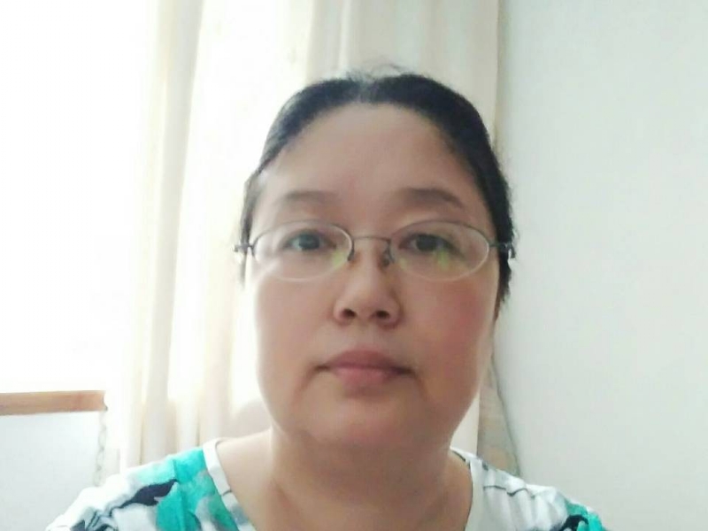 雨中漫步的第二张照片--潍坊相亲服务中心