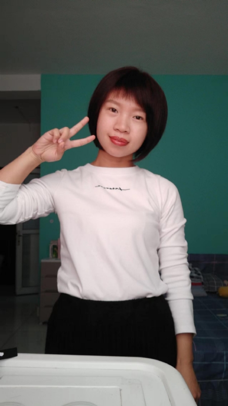 向日葵的第一张照片--潍坊相亲服务中心