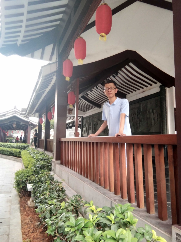 lijian的第一张照片--潍坊相亲服务中心