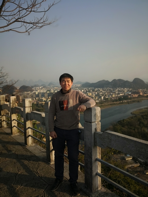 漓江之上的第三张照片--潍坊相亲服务中心