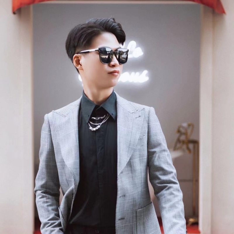 苟逸飞48的第二张照片--潍坊相亲服务中心