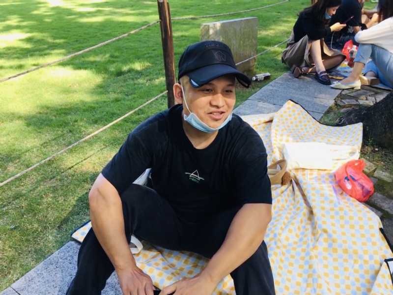 好大一颗石头的第一张照片--潍坊相亲服务中心