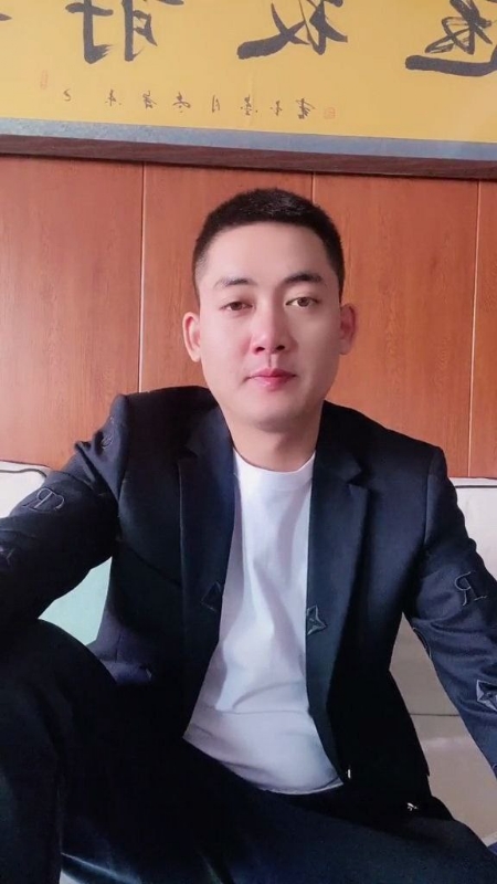 李泽胜的第一张照片--潍坊相亲服务中心