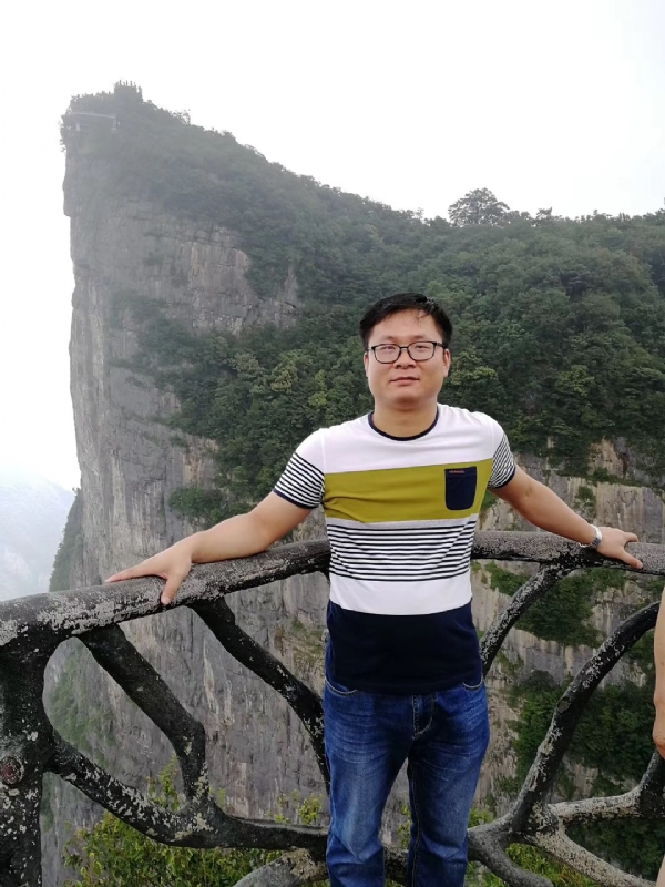 江汉的第一张照片--潍坊相亲服务中心